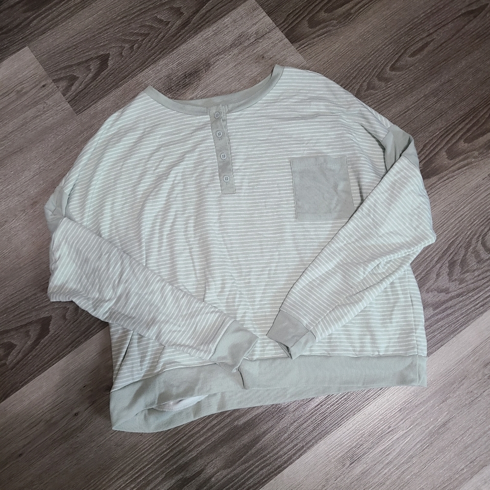 Splendid Striped Lounge Top Size XXL